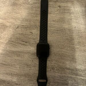 Series 4- 40mm Apple Watch